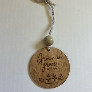 Wooden rear-view mirror car charm